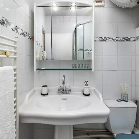 Luxury Ponthieu & Champs-elysees *